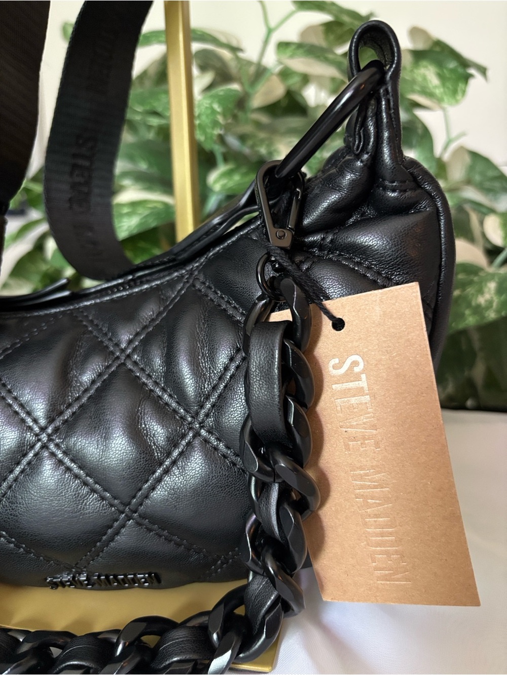 Steve Madden Black Quilted Shoulder Bag with Chain and Mini Pouch - Picture 4 of 13